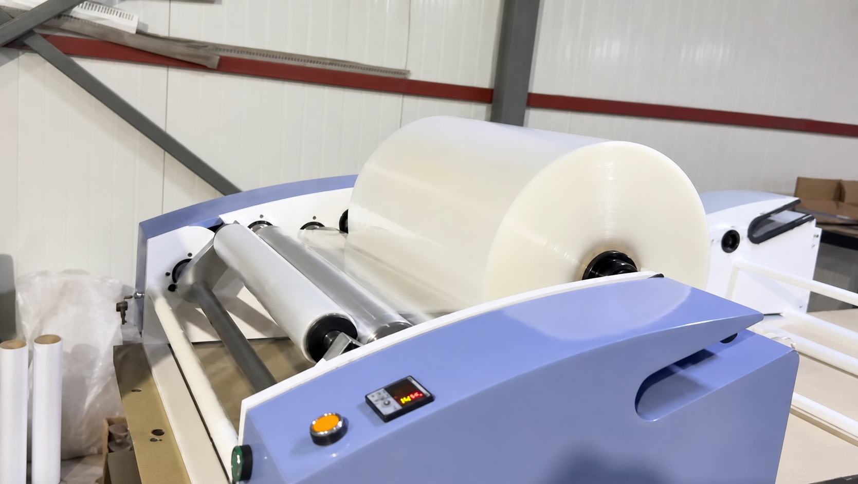Jumbo roll and winding area